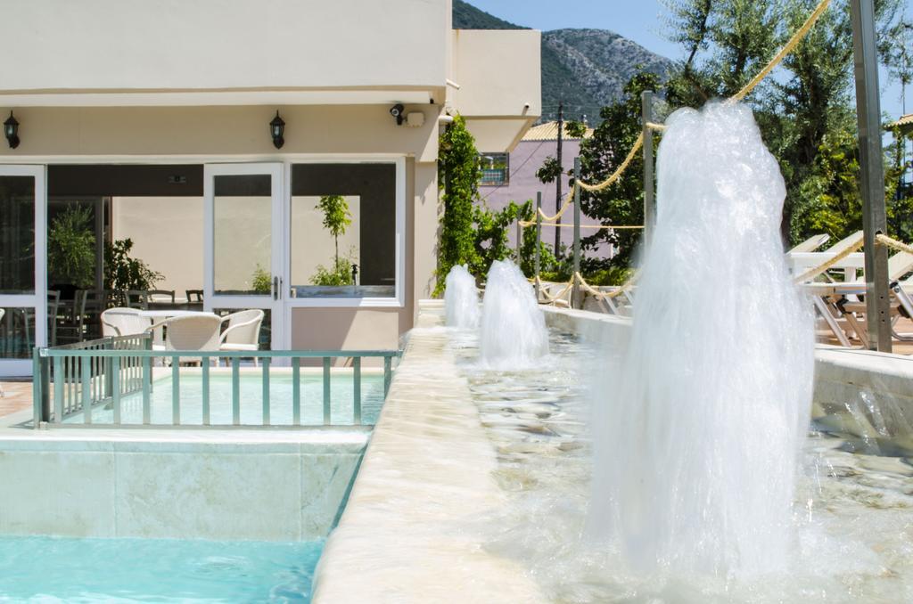 Happyland Hotel Apartments Nydri  Dış mekan fotoğraf