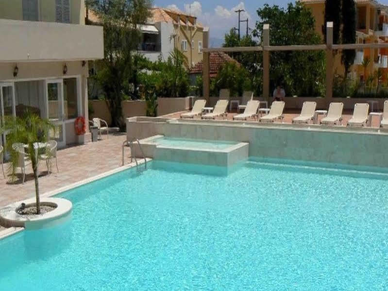 Happyland Hotel Apartments Nydri  Dış mekan fotoğraf