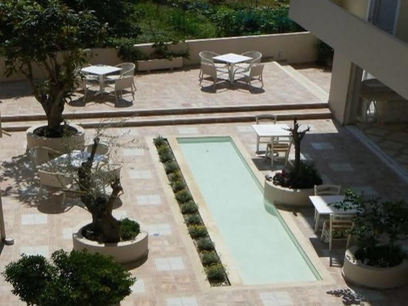 Happyland Hotel Apartments Nydri  Dış mekan fotoğraf