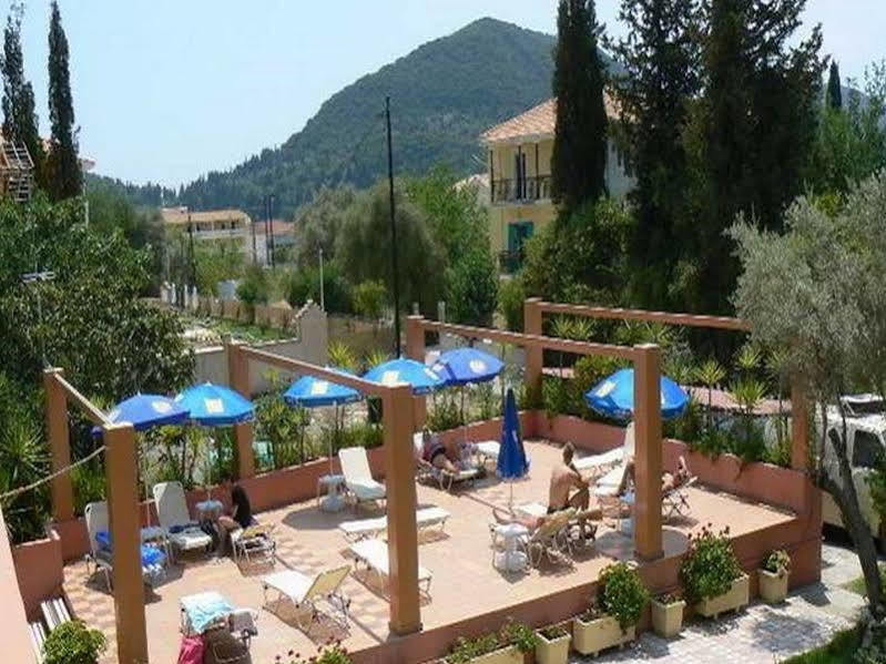 Happyland Hotel Apartments Nydri  Dış mekan fotoğraf